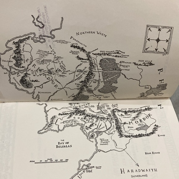 The Two Towers by J.R.R . Tolkien - Picture 11 of 14